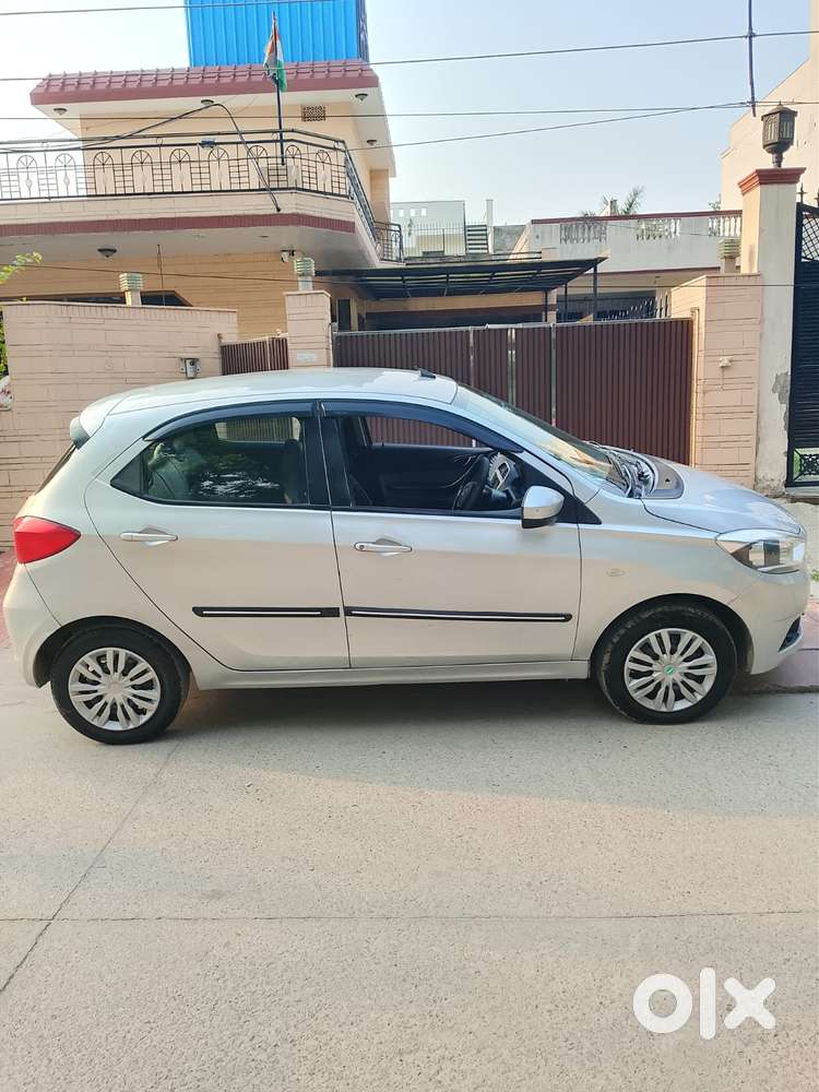 Tata Tiago 1.2 Revotron Xt (o), 2016, Petrol
