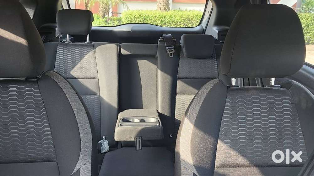 Nissan Magnite Visia 2025 Petrol