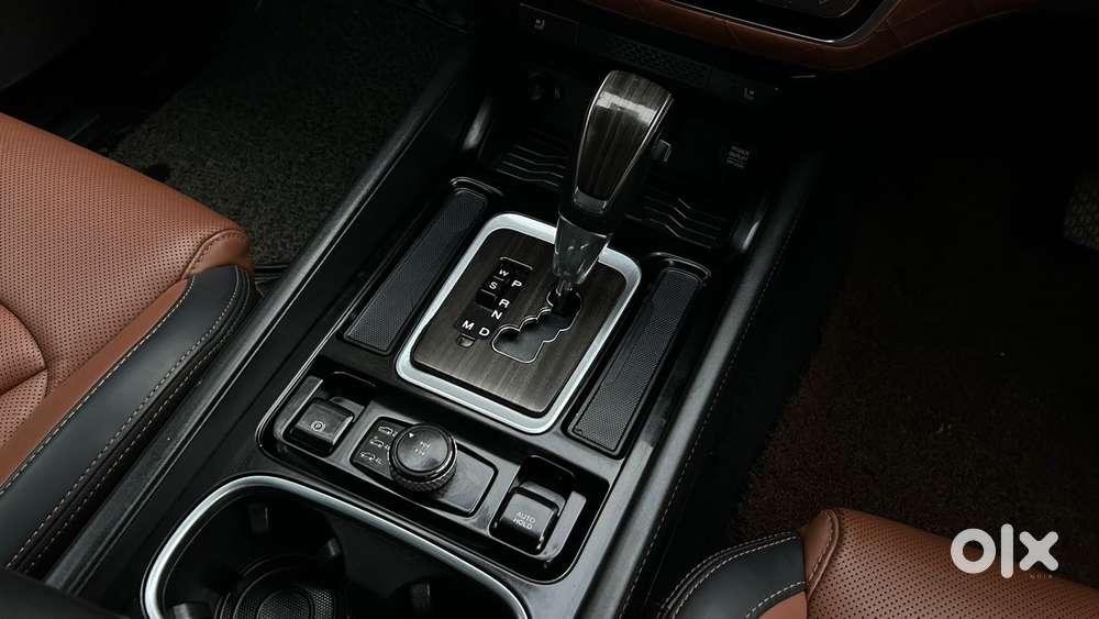 Mahindra Alturas G4 4wd At, 2019, Diesel