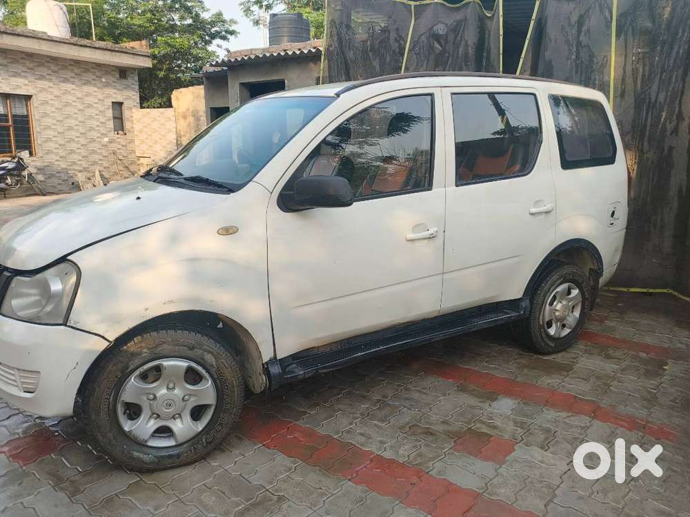 Mahindra Xylo, 2012 Model, Hr01 Registered Number