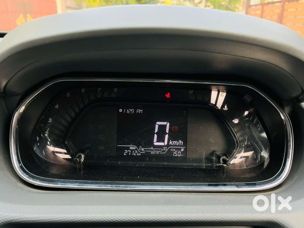 Tata Tiago 1.2 Revotron Xm, 2025, Petrol