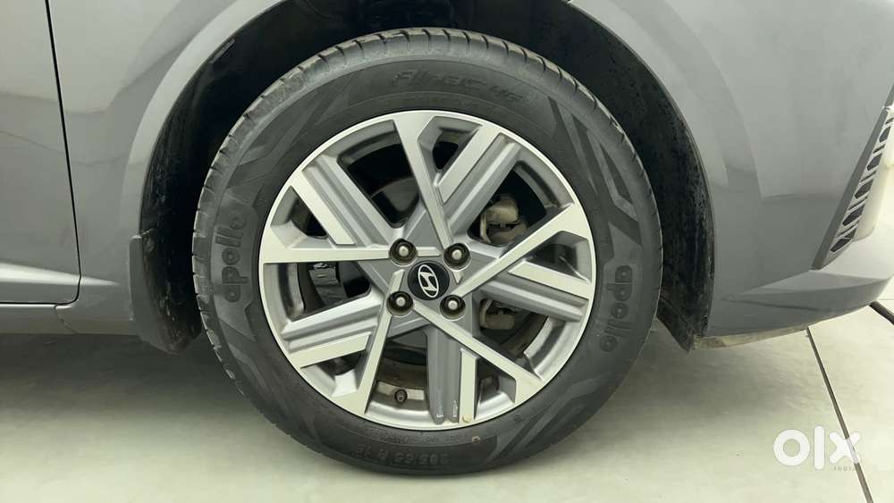Hyundai Verna 1.5 Sx (o) Vtvt Ivt, 2023, Petrol