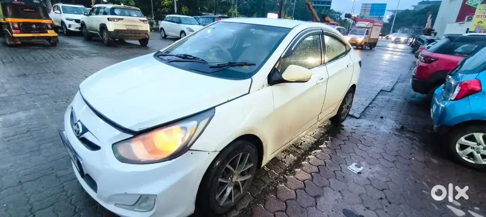 2013 Hyundai Verna Sx O