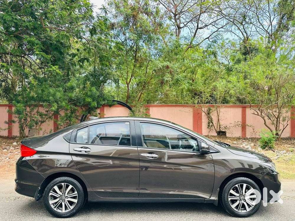 Honda City 1.5 V 4th Gen I-vtec Mt, 2018, Petrol
