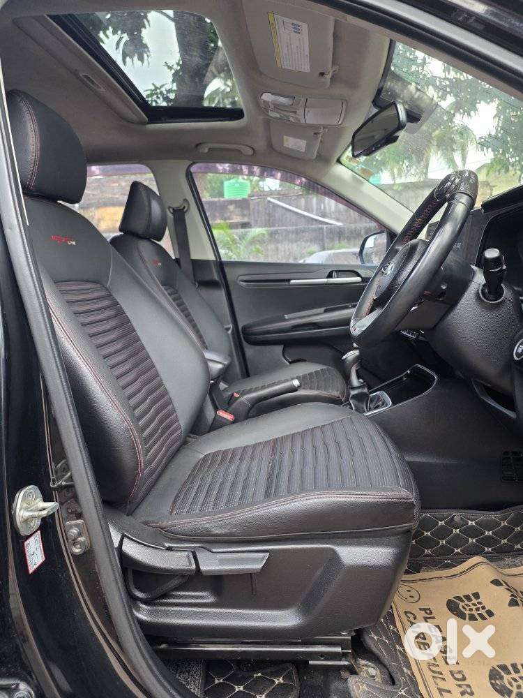 Kia Sonet, 2021, Petrol