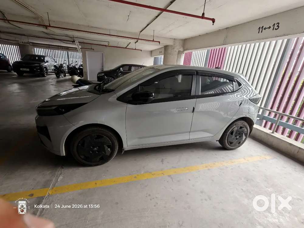 Tata Altroz Creative S 2025