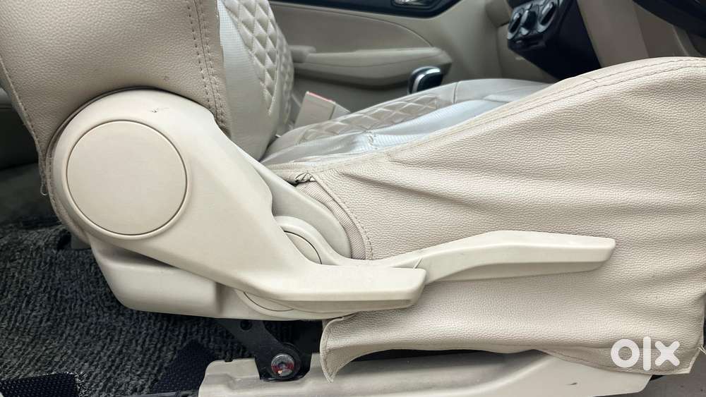 Maruti Suzuki Swift Dzire Amt Vxi, 2017, Petrol
