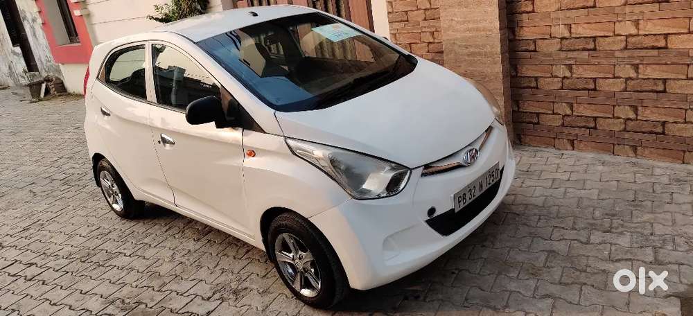 Hyundai Eon Magna +top Model, Alloys, Power Steering, Pls Read Desc.