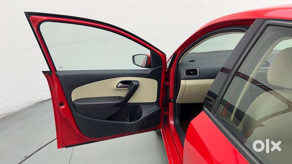 Skoda Rapid 1.6 Mpi At Style, 2017, Petrol