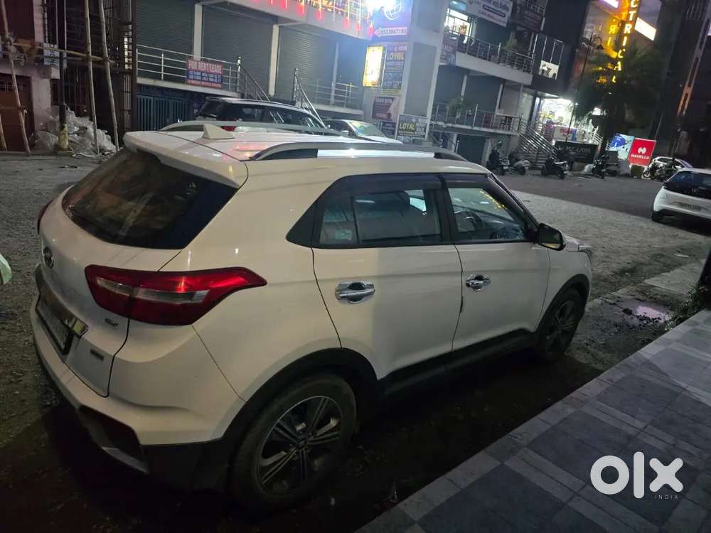 Hyundai Creta Diesel Well Maintained Top Model Automatic Good Mileage.