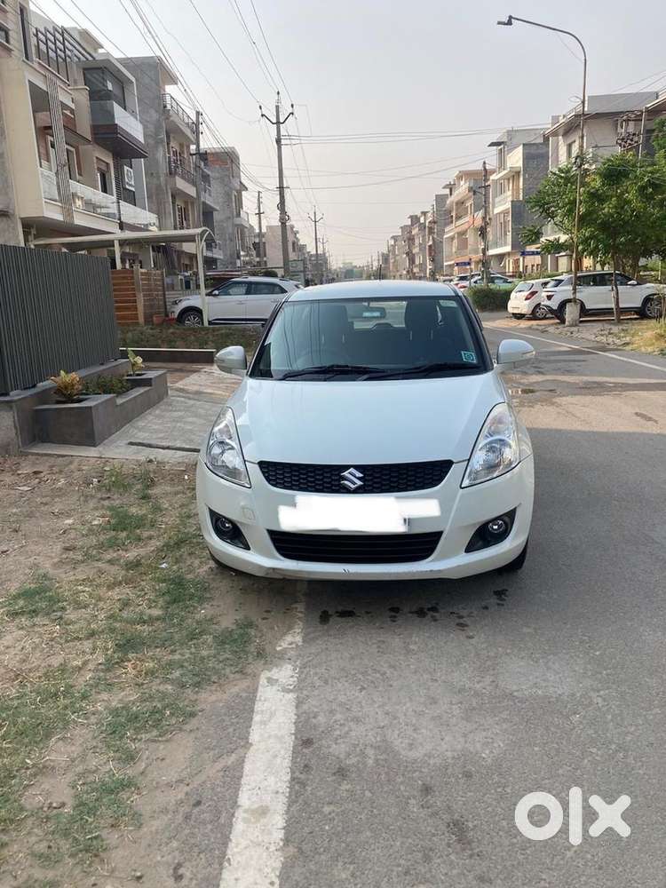 Maruti Suzuki Swift Petrol 2013