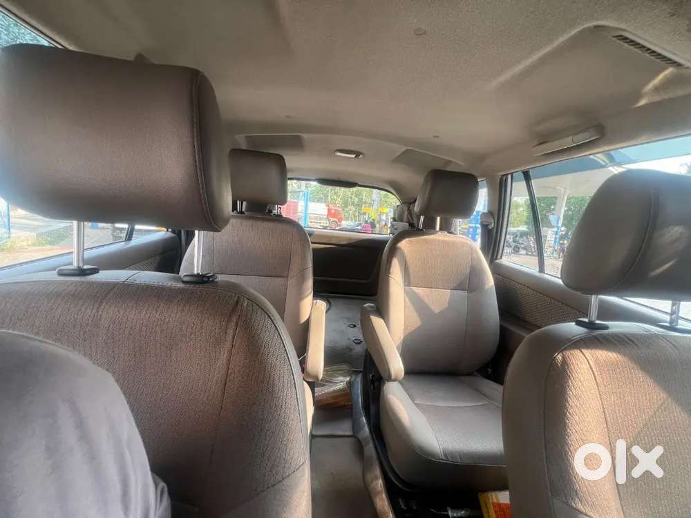 Toyota Innova 2015model 2016 Register Diesel 222000 Km Driven