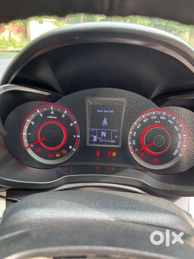 Mahindra Xuv300 1.2 W6 Amt Petrol, 2022, Petrol