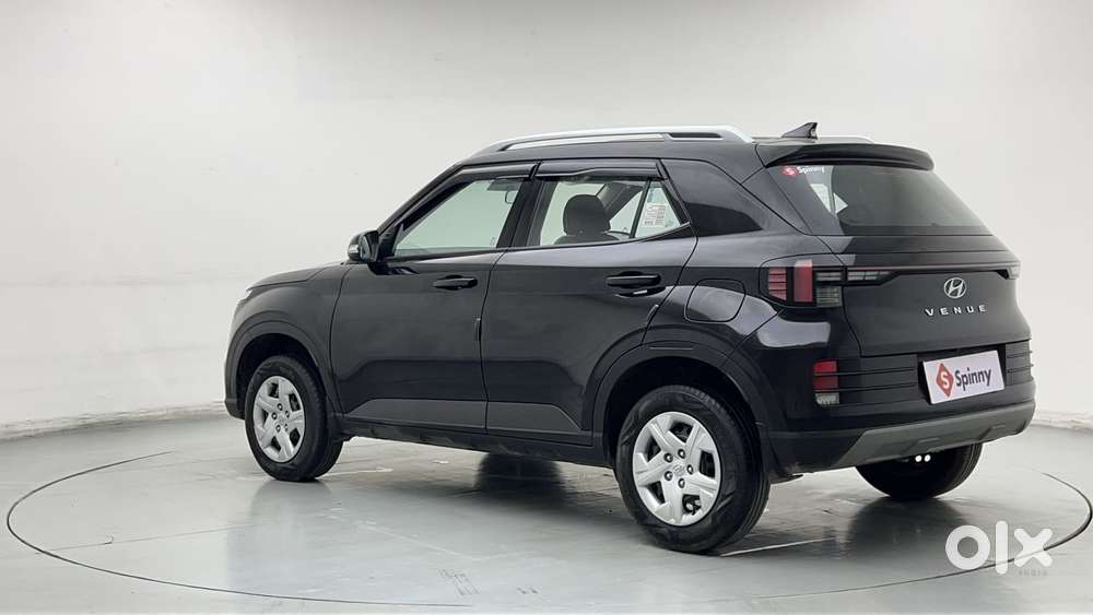 Hyundai Venue 1.2 S (o), 2023, Petrol