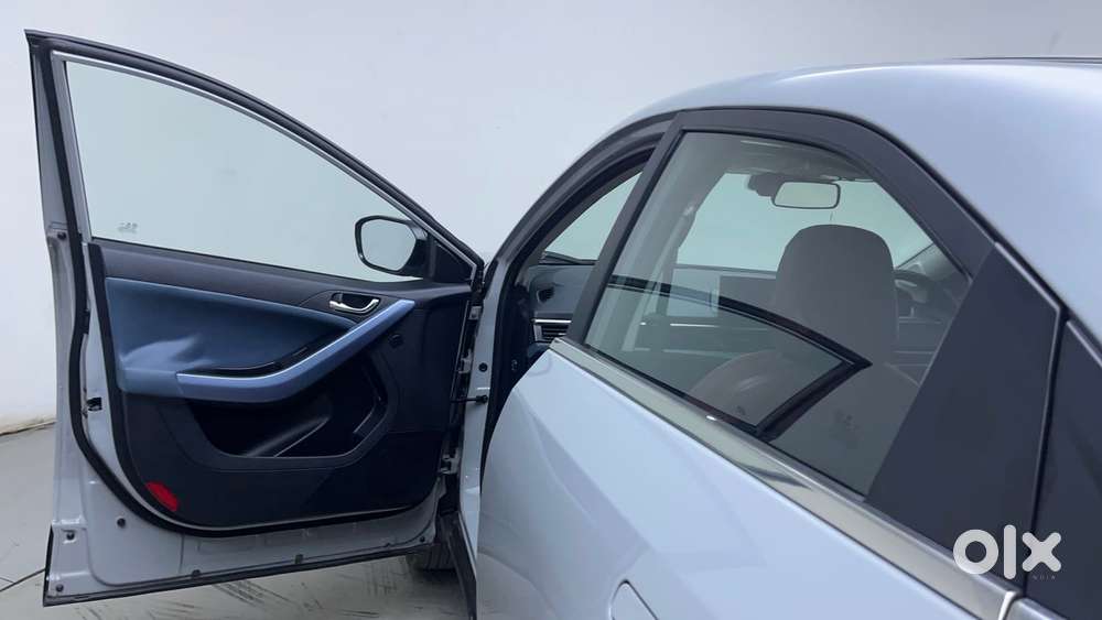 Tata Curvv Creative Plus S 1.2 Revotron Petrol 7dca, 2025, Petrol