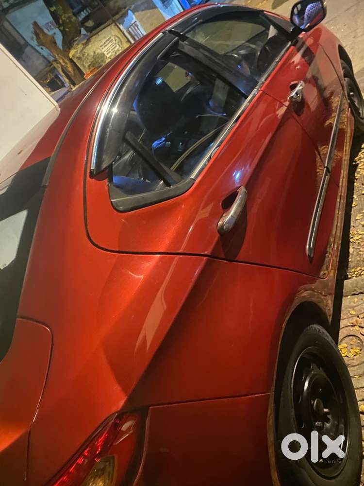 Tata Tigor Petrol 2018