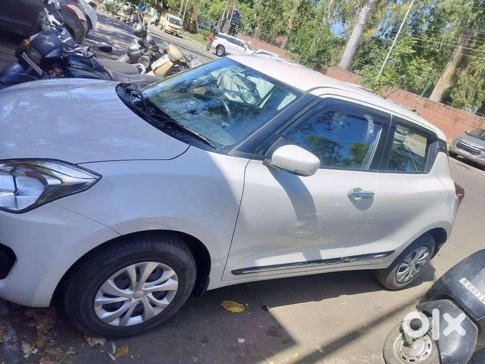 Maruti Suzuki Swift 1.2 Vxi (o), 2023, Petrol
