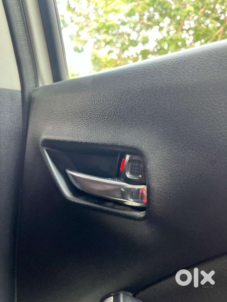 Maruti Suzuki Baleno 1.2 Zeta At, 2019, Petrol