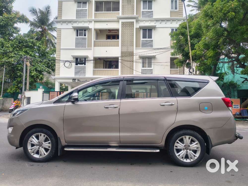 Toyota Innova Crysta 2.8z Automatic, 2016, Diesel