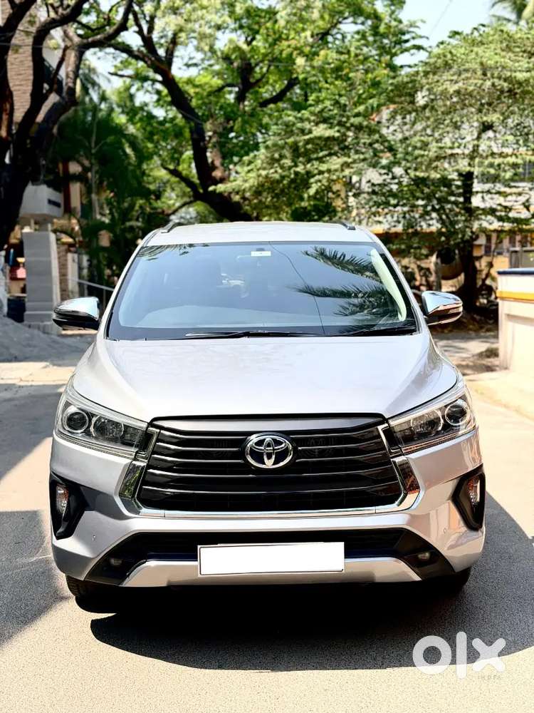 Toyota Innova Crysta 2022 Variant
