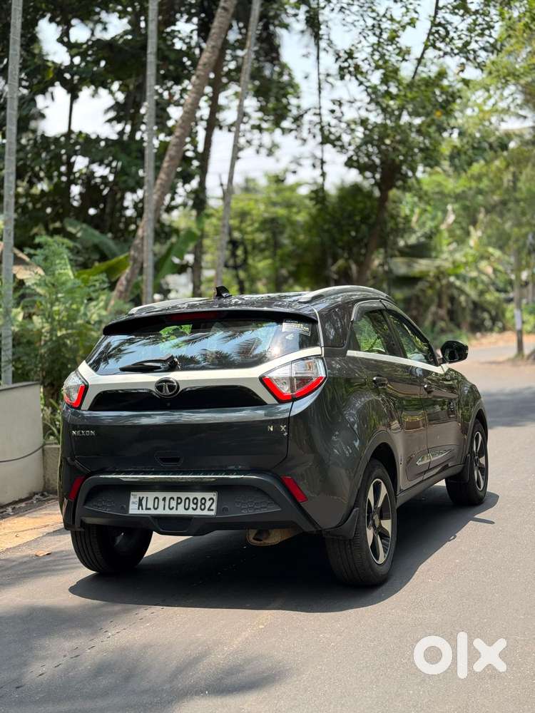 Tata Nexon 1.2 Revotron Xza Plus, 2019, Petrol