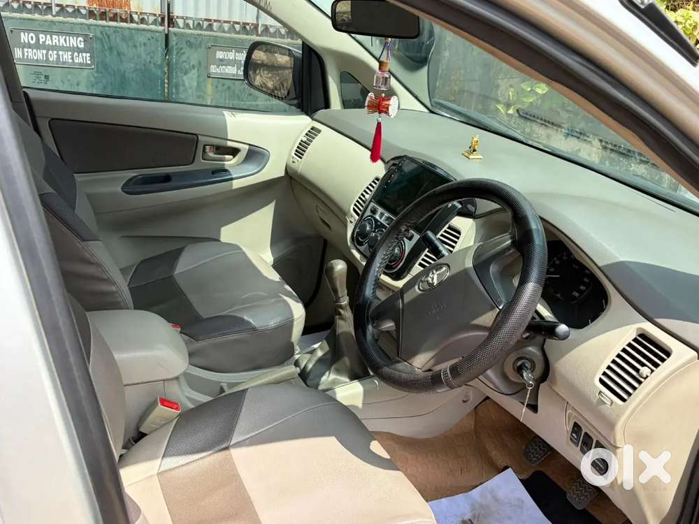 Toyota Innova 2013 Diesel Well Maintained.