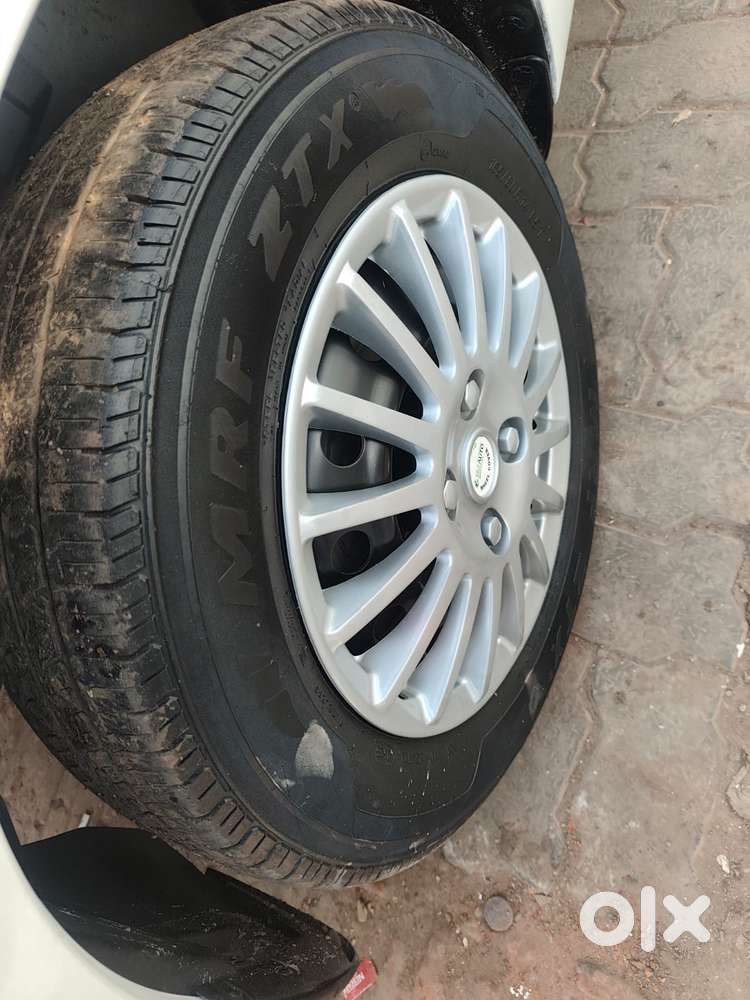 Maruti Suzuki Dzire 1.2 Vxi Cng, 2022, Cng & Hybrids