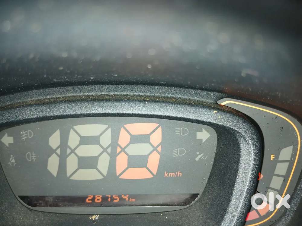 Renault Kwid 2016 Petrol 28000 Km Self Driven