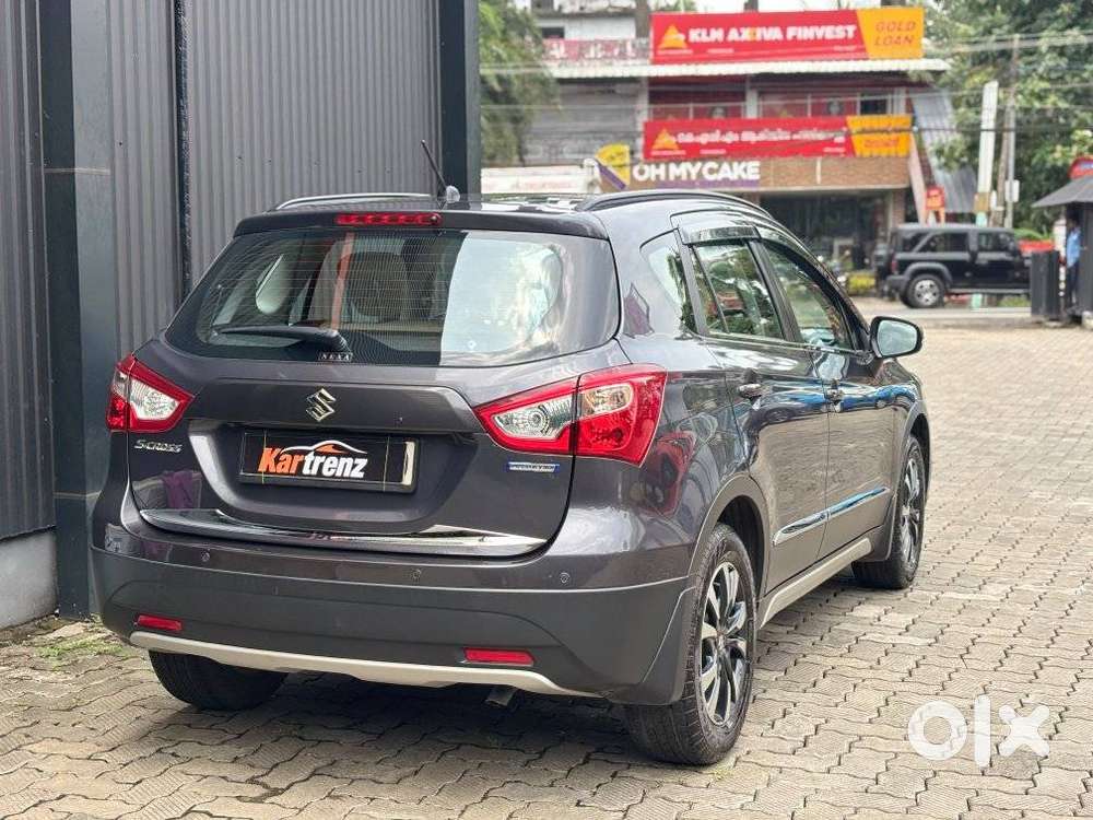 Maruti Suzuki S-cross, 2022, Petrol