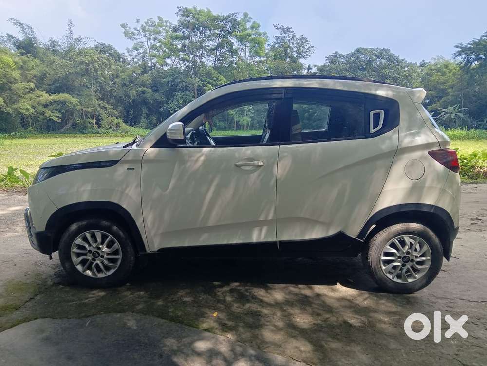Mahindra Kuv 100 K8 5str, 2016, Petrol