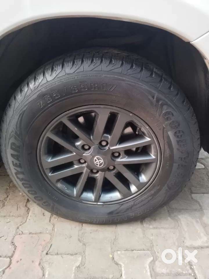 Toyota Fortuner 4x2 At, 2015, Diesel
