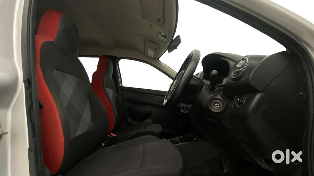 Renault Kwid 1.0 Rxt Amt, 2022, Petrol