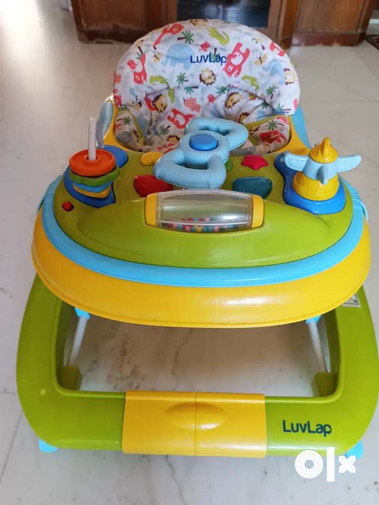 Harga baby best sale walker pliko