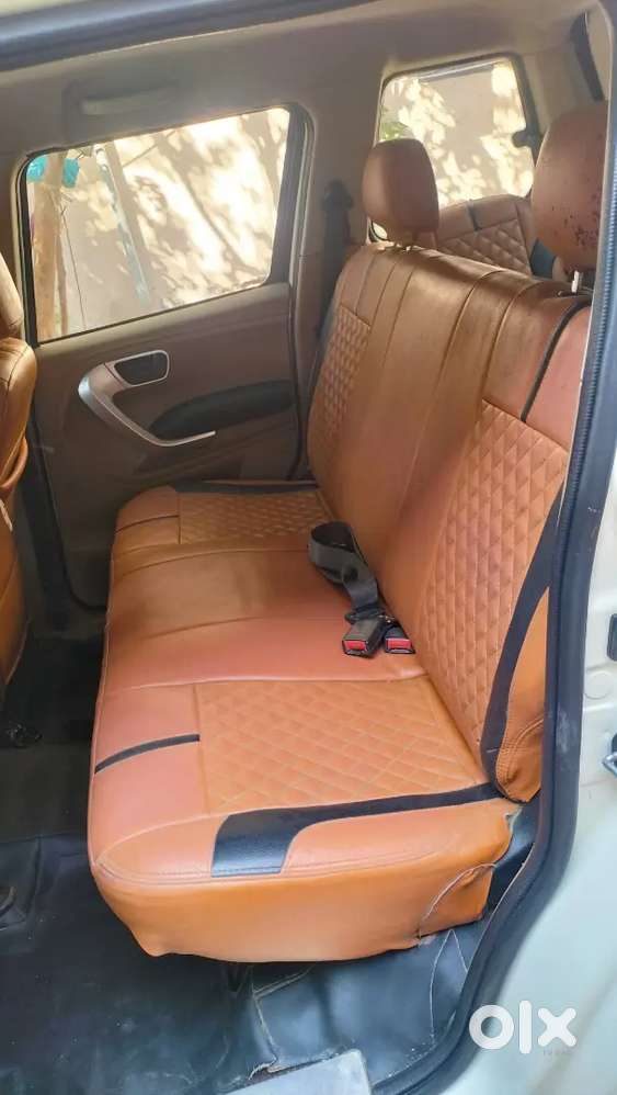 Mahindra Tuv 300 2018 Diesel 140000 Km Driven