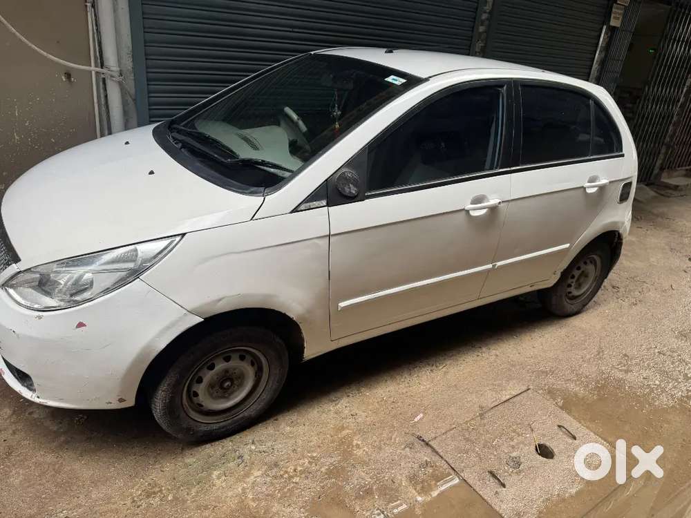 Tata Indica Vista Aura 2010