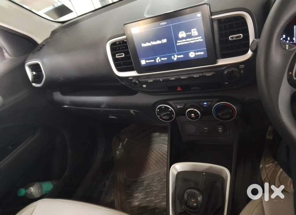 Hyundai Venue S 2020 Petrol Well Maintained  1st Owner  Full Service