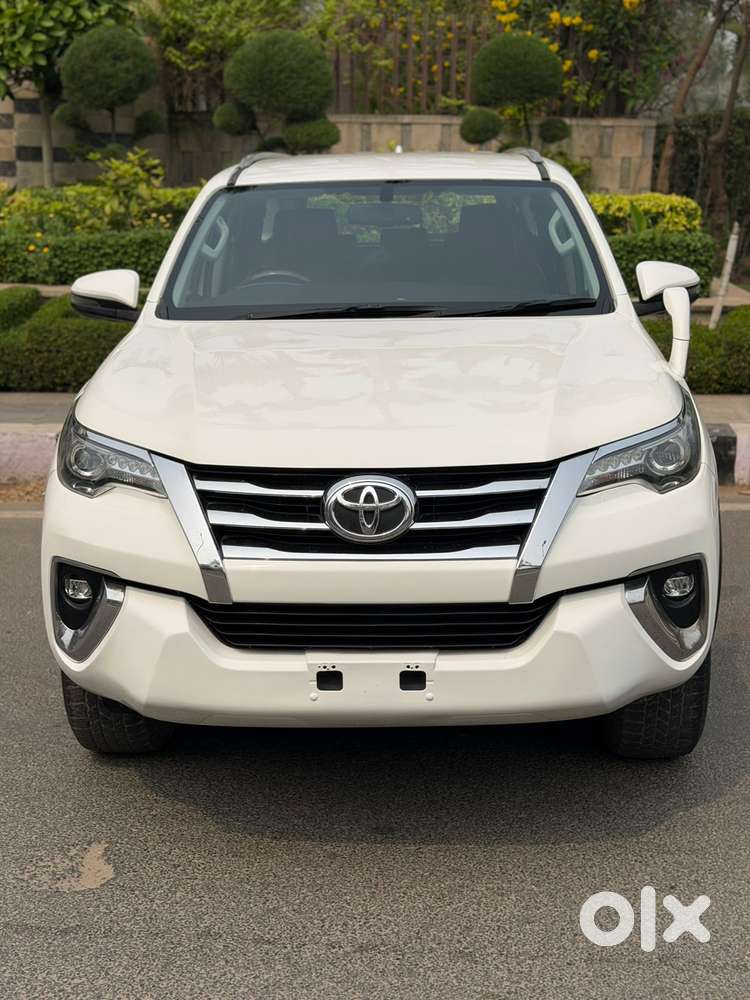 Toyota Fortuner 4x2 Mt 2.7 Petrol, 2020, Petrol