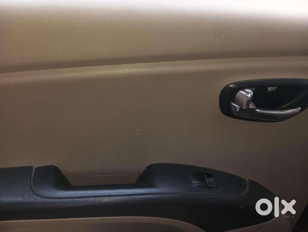 Hyundai Car 2012 Km Driven