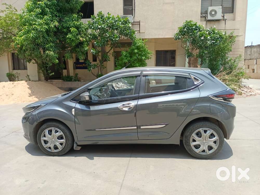 Tata Altroz 1.2 Xt, 2024, Petrol