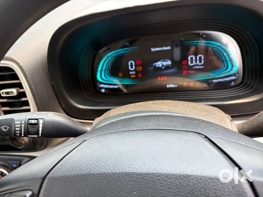 Hyundai Venue, 2025, Petrol