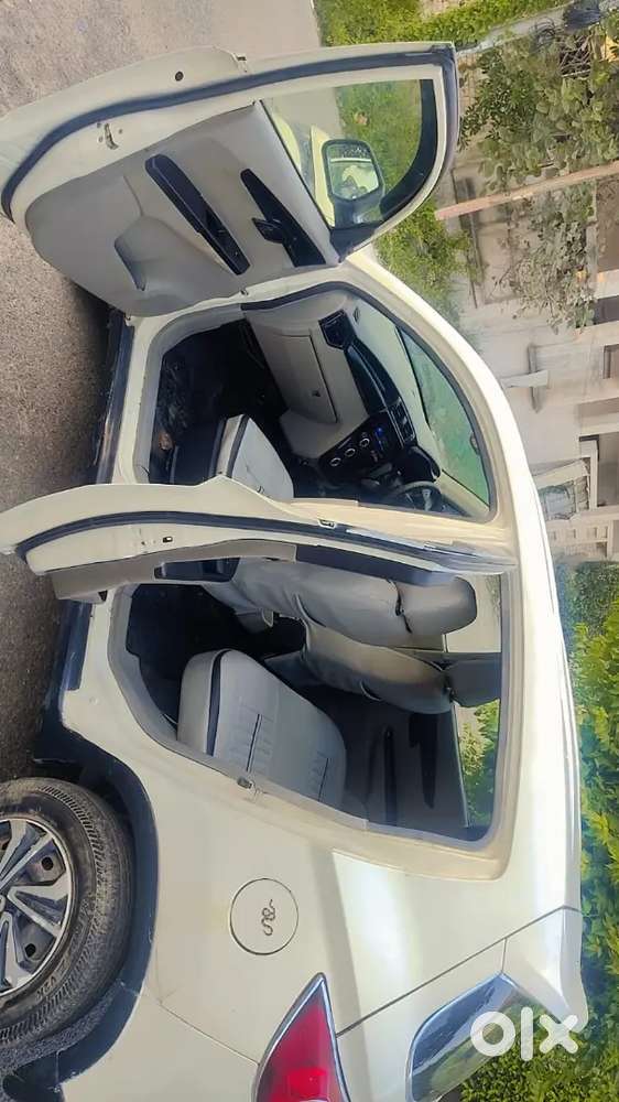 Mahindra Kuv 100 2017 Car