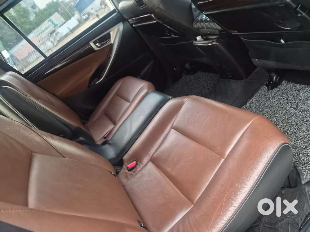 Toyota Innova Crysta 2.8z Automatic, 2018, Diesel