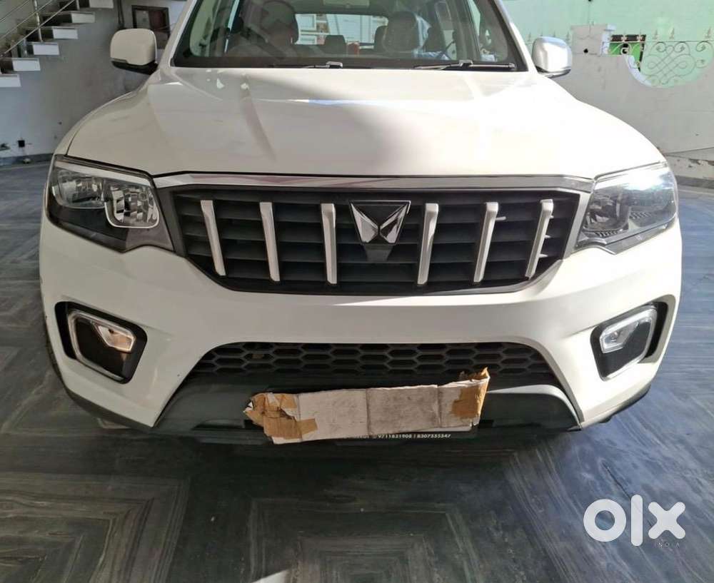 Mahindra Scorpio-n 2.0 Z4 Petrol At 7 Str, 2025, Petrol
