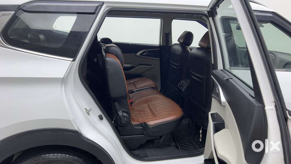 Kia Carens 1.5 Prestige Plus 7 Str Imt, 2023, Petrol