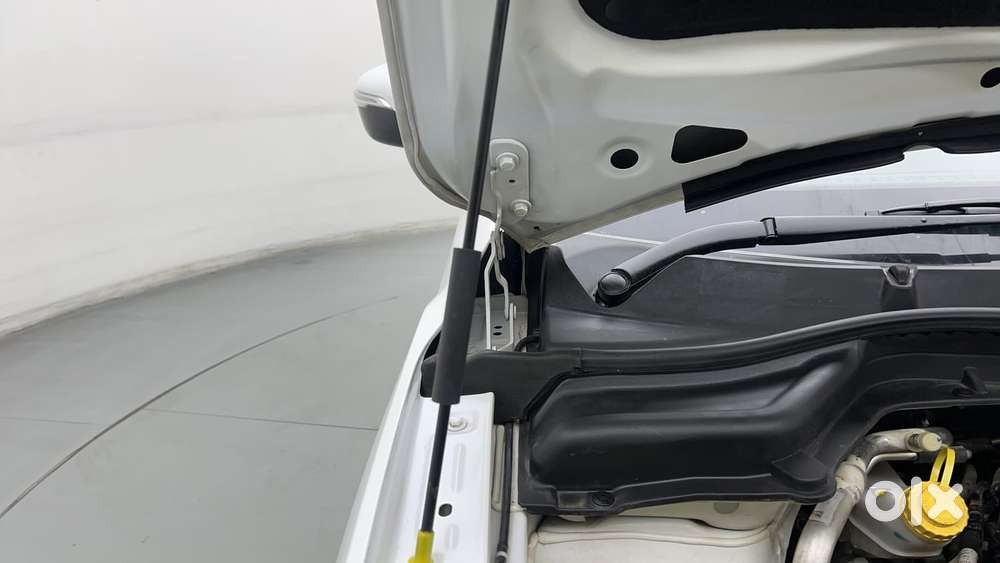 Mahindra Xuv300 W8 Option, 2024, Petrol