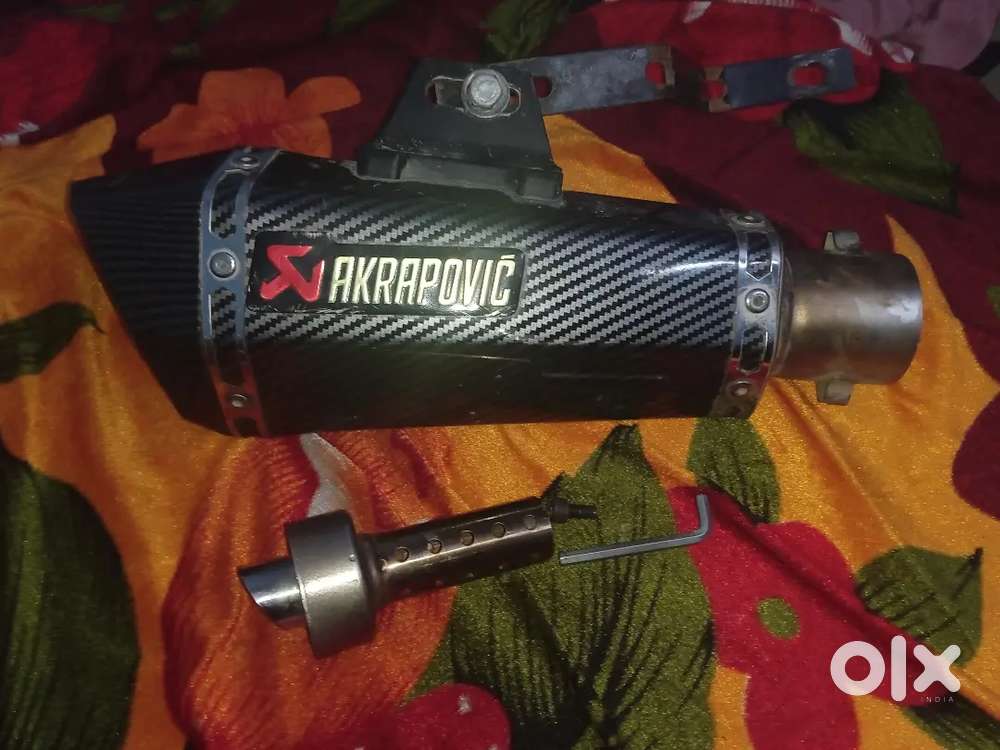 AKRAPOVIC 6CUT CARBON FIBRE EXHAUST