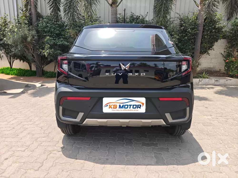 Mahindra Xuv 3xo, 2025, Petrol