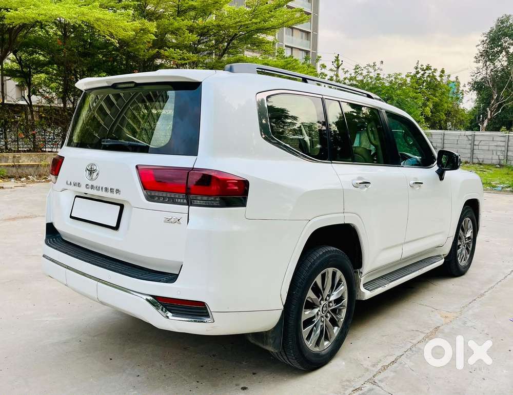 Toyota Land Cruiser 3.3 Zx Diesel, 2023, Diesel
