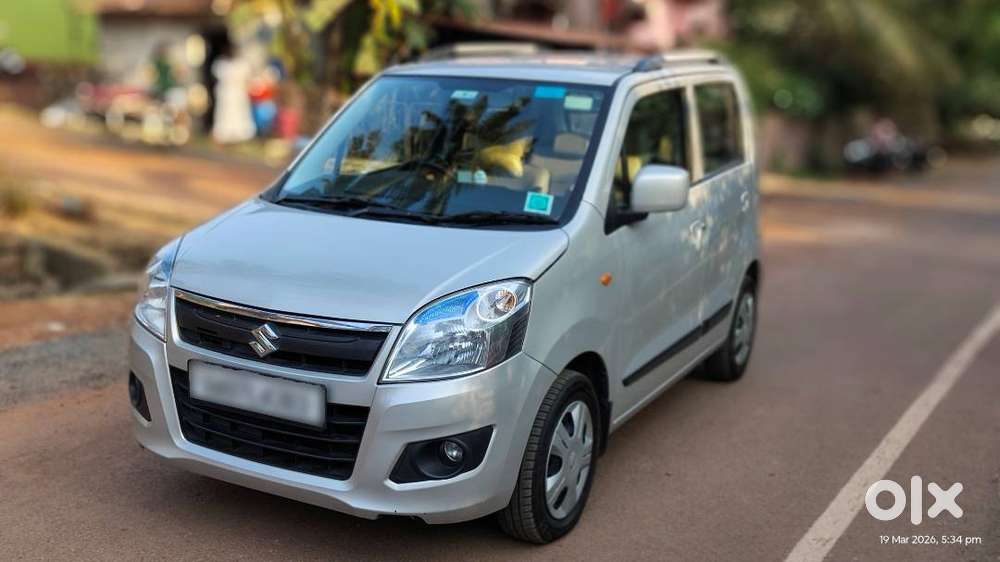 2018 Automatic Wagonr Vxi, Silky Silver, Mint Condition