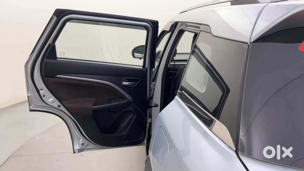 Maruti Suzuki Brezza 1.5 Zxi At Smart Hybrid Dual Tone, 2022, Petrol